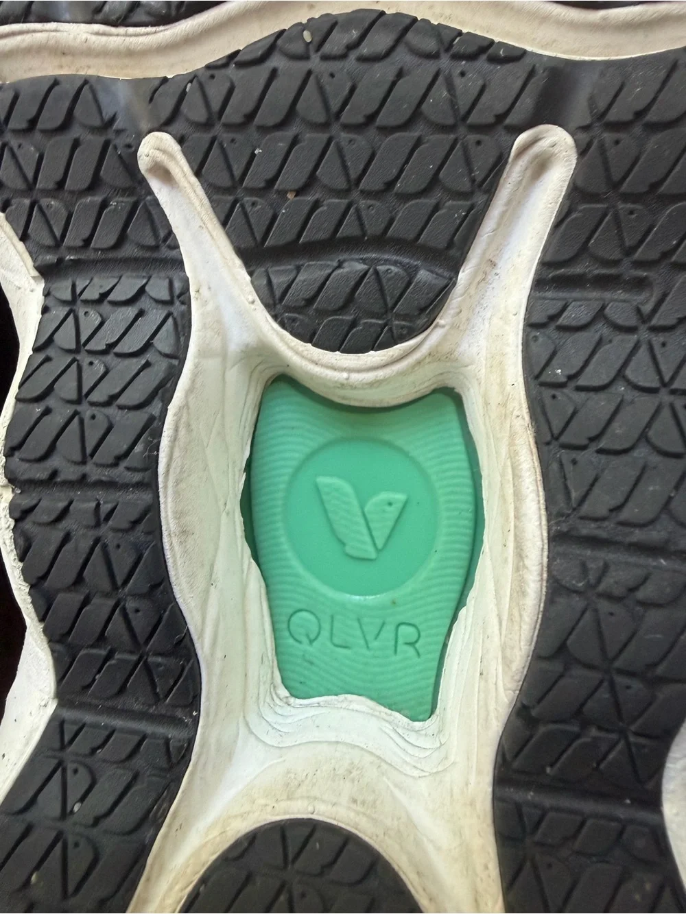 QLVR Women’s Running slippers/shoes Black 8.5